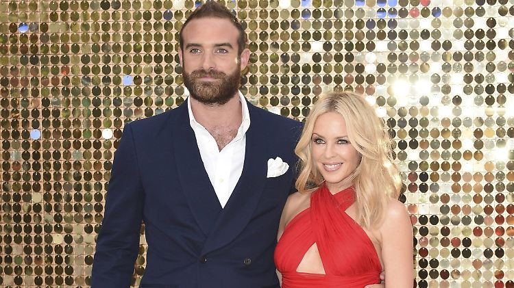 Optisch und vom Alter her ungleich, aber in Sachen Homo-Ehe einer Meinung: Kylie Minogue und Joshua Sasse.