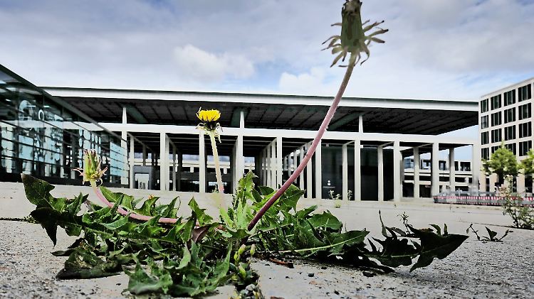 Die Baugenehmigung für die Entrauchung wurde zum fünften Mal geändert. Die sechste Änderung ist bereits auf dem Weg. 