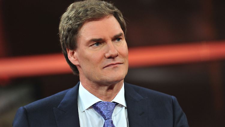 Der millionenschwere Finanzunternehmer Carsten Maschmeyer investiert in Startups.