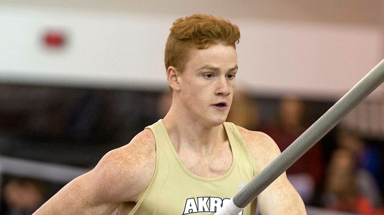 Der Kanadier Shawn Barber holte 2015 in Peking den Weltmeistertitel im Stabhochsprung.