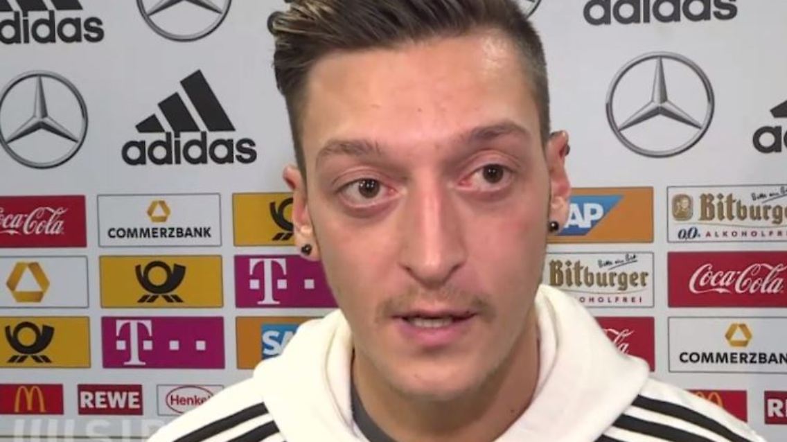 özil.JPG