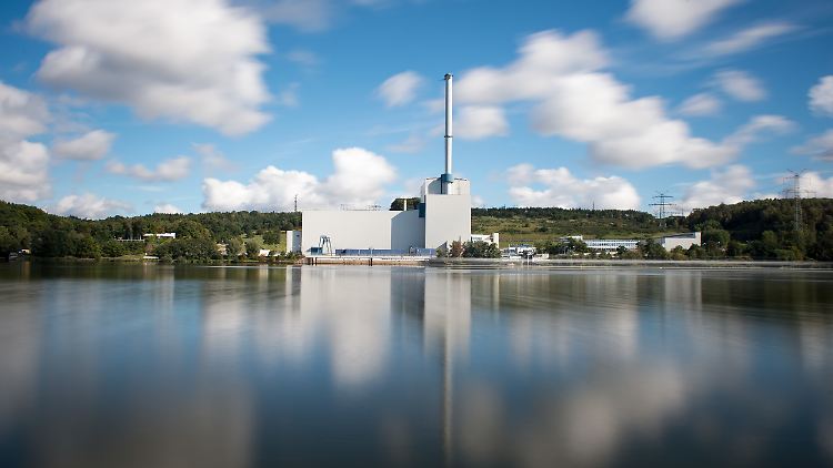 Vattenfall akzeptiert laut eigener Darstellung den deutschen Atomausstieg. Für die Stillegung des Kernkraftwerks Krümmel will der Konzern aber eine saftige Entschädigung.