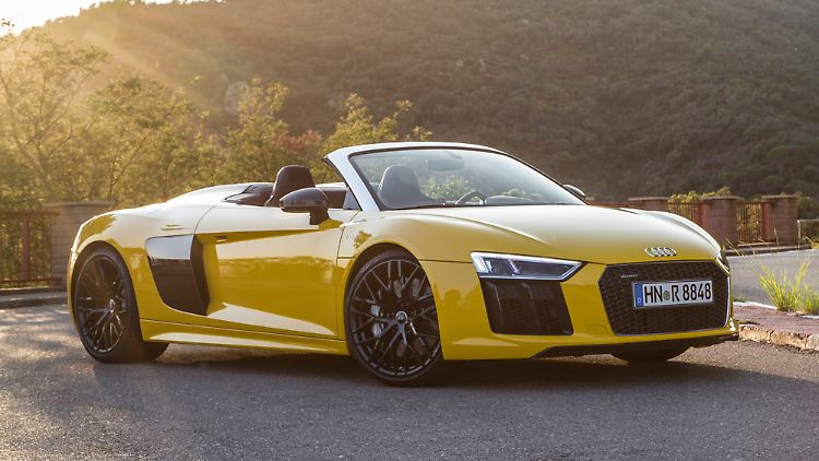 Hingucker: Audis-Mittelmotor-Renner R8 ist auch als Spyder optisch ein Genuss