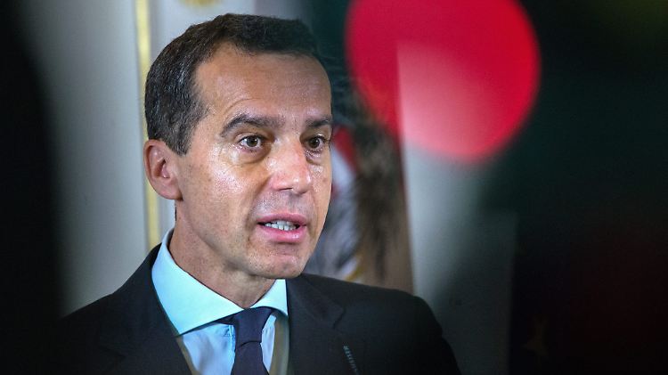 Österreichs Kanzler Kern ist Merkel dankbar für den Flüchtlingsdeal mit der Türkei.