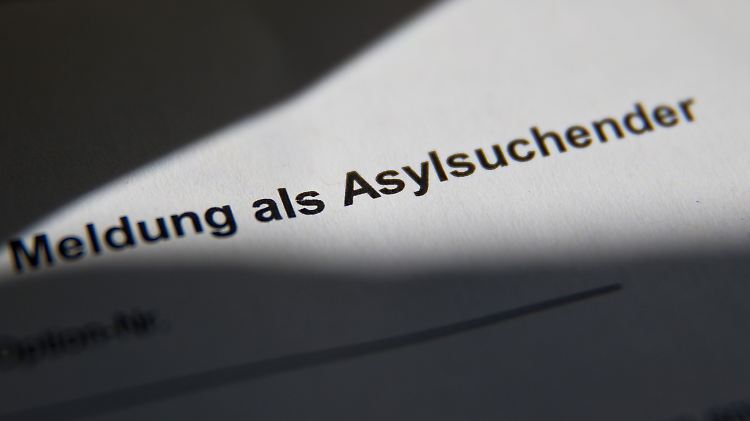 2015 kamen 890.000 Flüchtlinge nach Deutschland.