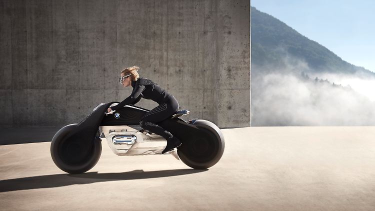 Frühestens im Jahr 2030 soll das BMW-Motorrad Vision Next 100 auf den Markt kommen.
