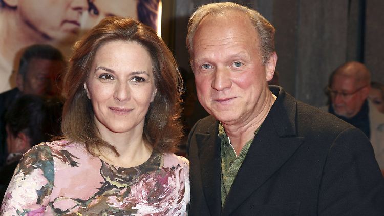 Martina Gedeck und Ulrich Tukur sehen in der Wirklichkeit um einiges attraktiver aus als im Film. Zum Glück.