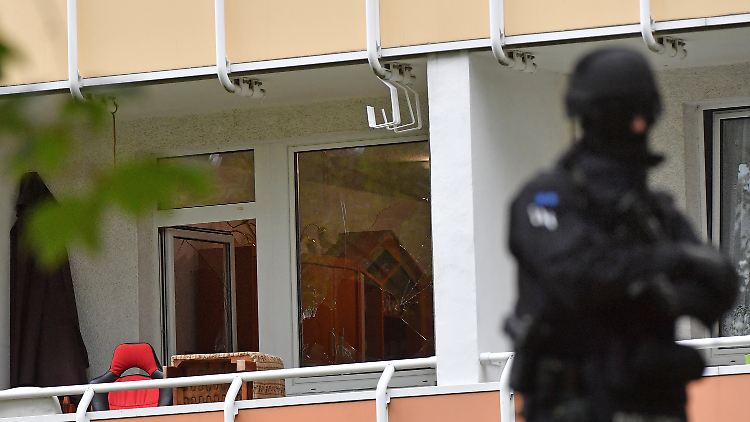 Mehrere Kontaktadressen des 22-Jährigen werden nach und nach überprüft.