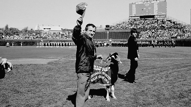 Sam Sianis versuchte 1984, den von seinem Onkel verhängten Fluch der Ziege aufzuheben. Doch sein Besuch im Wrigley Field half nichts.