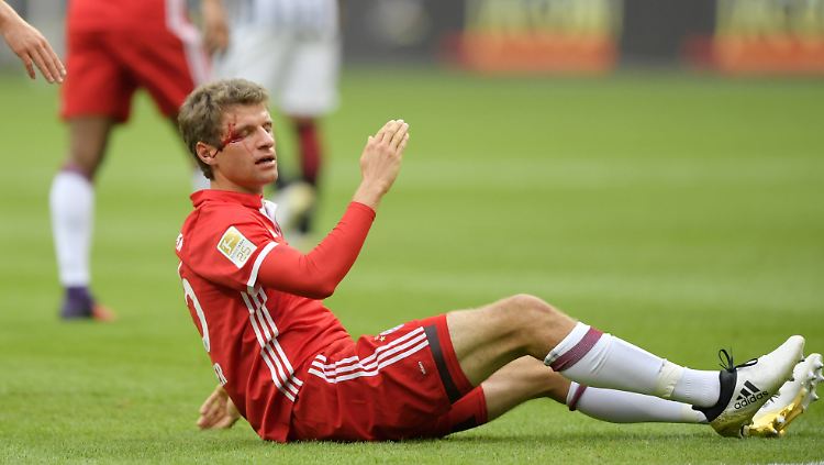 Thomas Müller und seine Münchner erlebten einen harten Nachmittag in Frankfurt.