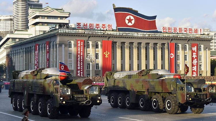 Nordkorea zeigt seine Musudan-Raketen regelmäßig bei Militärparaden, hier im Juni 2015.