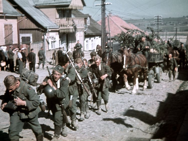 Deutsche Wehrmachtssoldaten an der Ostfront im Jahr 1941.