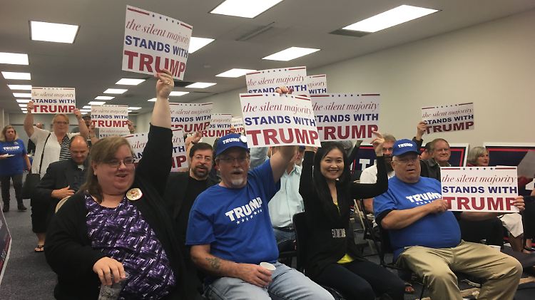 Mittwochabend in Toledo: Trump-Anhänger freuen sich auf die TV-Debatte.
