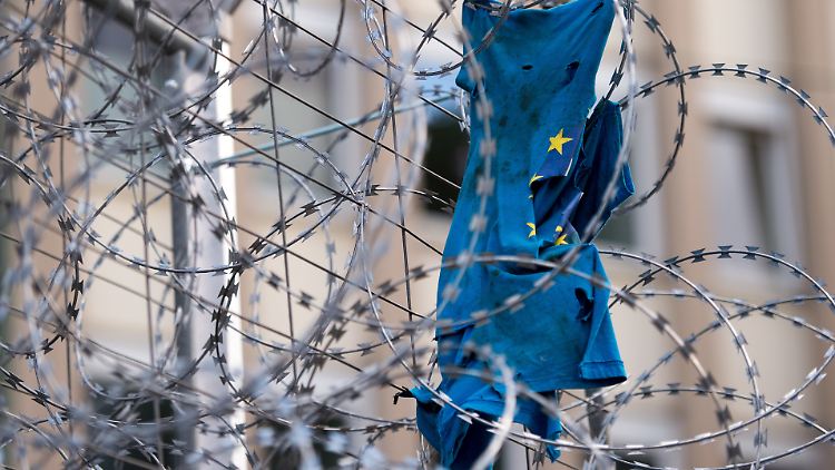Die EU will die Differenzen überwinden. Ob es gelingt? (Bild: Installation eines Künstlerkollektivs in Düsseldorf im Sommer 2015)