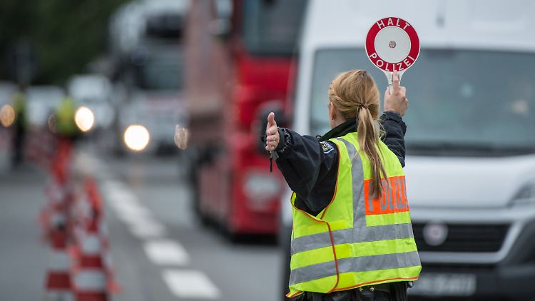 Grenzkontrollen wie hier in Bad Reichenhall wird es an der deutsch-österreichischen Grenze auch weiterhin geben.