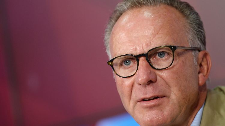 Karl-Heinz Rummenigge setzt sich kritisch mit der Jugendarbeit auseinander.
