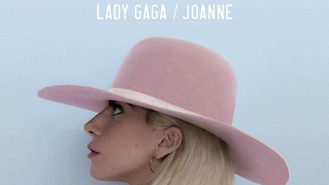 Der Hut steht ihr gut - Lady Gagas neues Album ist ab sofort erhältlich.