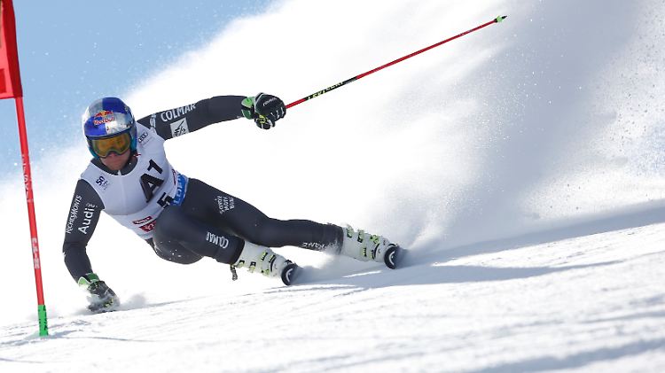 Alexis Pinturault gewinnt in Sölden.