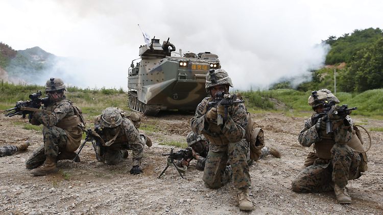 US Marines - hier bei einer Übung in Südkorea - sollen in Norwegen unter arktischen Bedingungen trainieren.