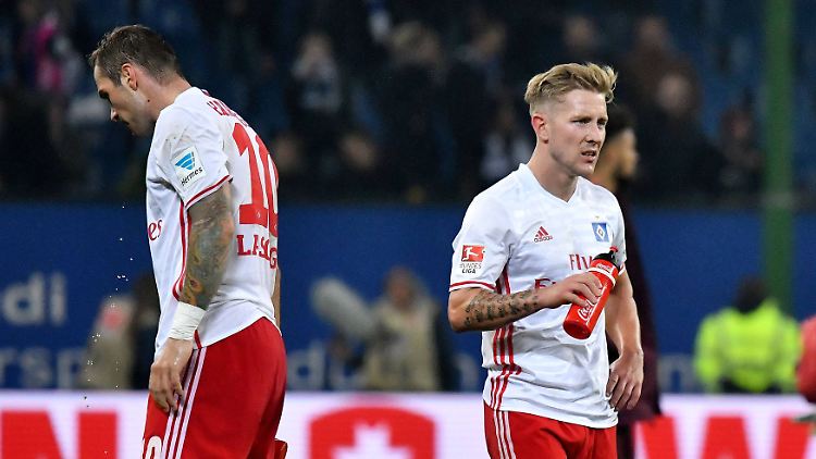 Hurra, heute geht's an die Saale: Pierre Michel Lasogga und Lewis Holtby, Hamburger SV.
