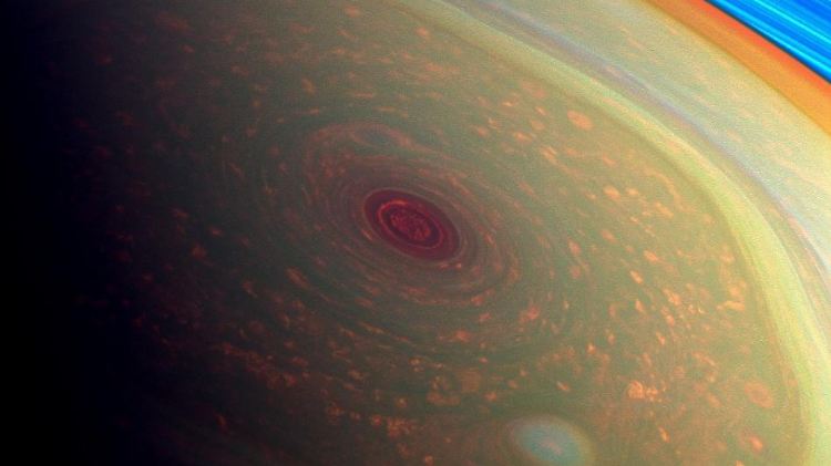 Die Sechseck-Struktur auf dem Saturn hat einen Durchmesser von rund 32.000 Kilometern.