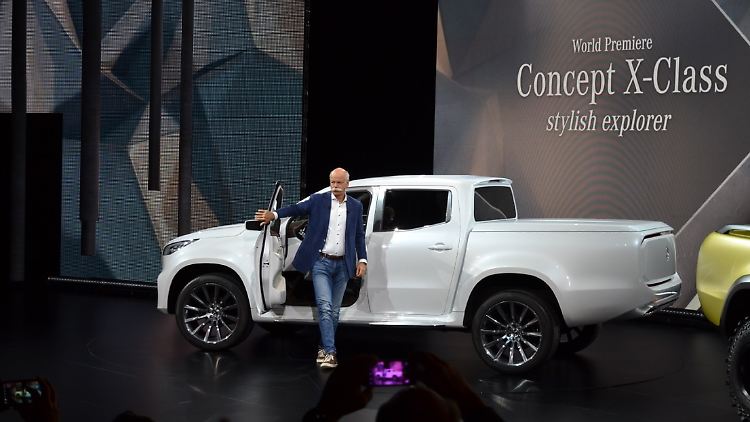 Mercedes-Chef Dieter Zetsche zeigt sich vom ersten Pick-up der Stuttgarter begeistert und glaubt an den Erfolg.