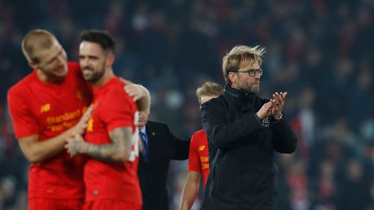 Applaus von Jürgen Klopp: Der FC Liverpool ist weiter.