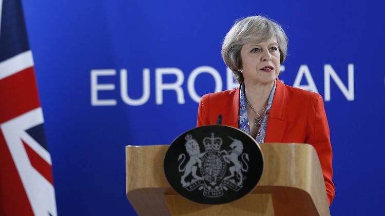 Theresa May hält sehr viel mehr von der EU als sie zugibt.