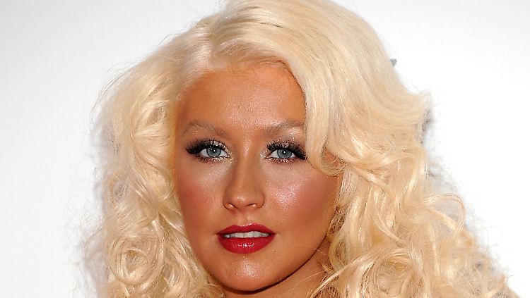 Hat eine Schulter zum Anlehnen gefunden: Christina Aguilera.