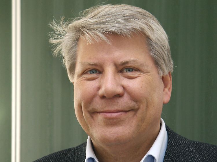 "Herr Zwanziger fühlt sich getrieben, gleich alle Probleme des Fußballs zu lösen": Gunter Gebauer.