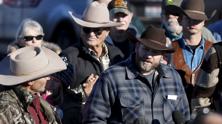 Ammon Bundy, der Anführer der Gruppe, und einige Anhänger im Januar 2016.