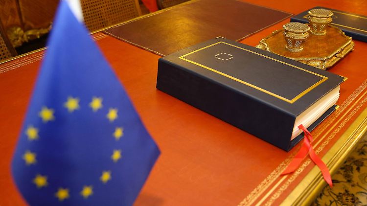 Wie entscheidet das Bundesverfassungsgericht über die Eilanträge?