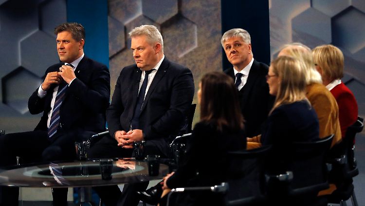 Sigurdur Ingi Johannsson (2. v.l.) muss eine Niederlage hinnehmen.