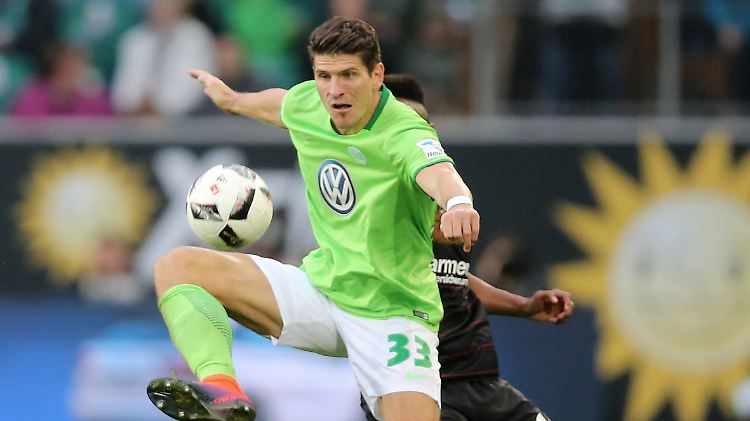 Seit dem vergangenen Sommer läuft Gomez im grünen Trikot auf.