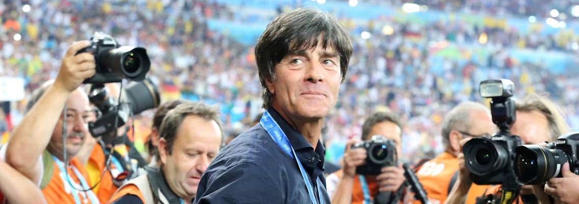 Auf dem Gipfel: 2014 gewinnt Joachim Löw die WM in Brasilien.