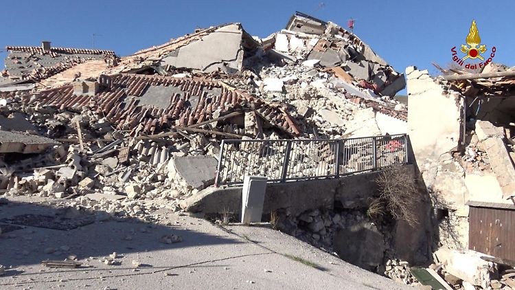 Im umbrischen Castelluccio di Norcia, ist kaum zu erkennen, welches Gebäude hier vor den Erdbeben stand.