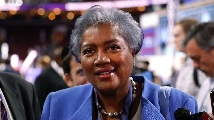 Donna Brazile leitet die Demokratische Partei seit Juli.