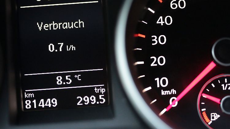 Ein Käufer kann bei einem Privatverkauf nicht immer davon ausgehen, dass der Verkäufer den Tachostand auf seine Richtigkeit überprüft hat.