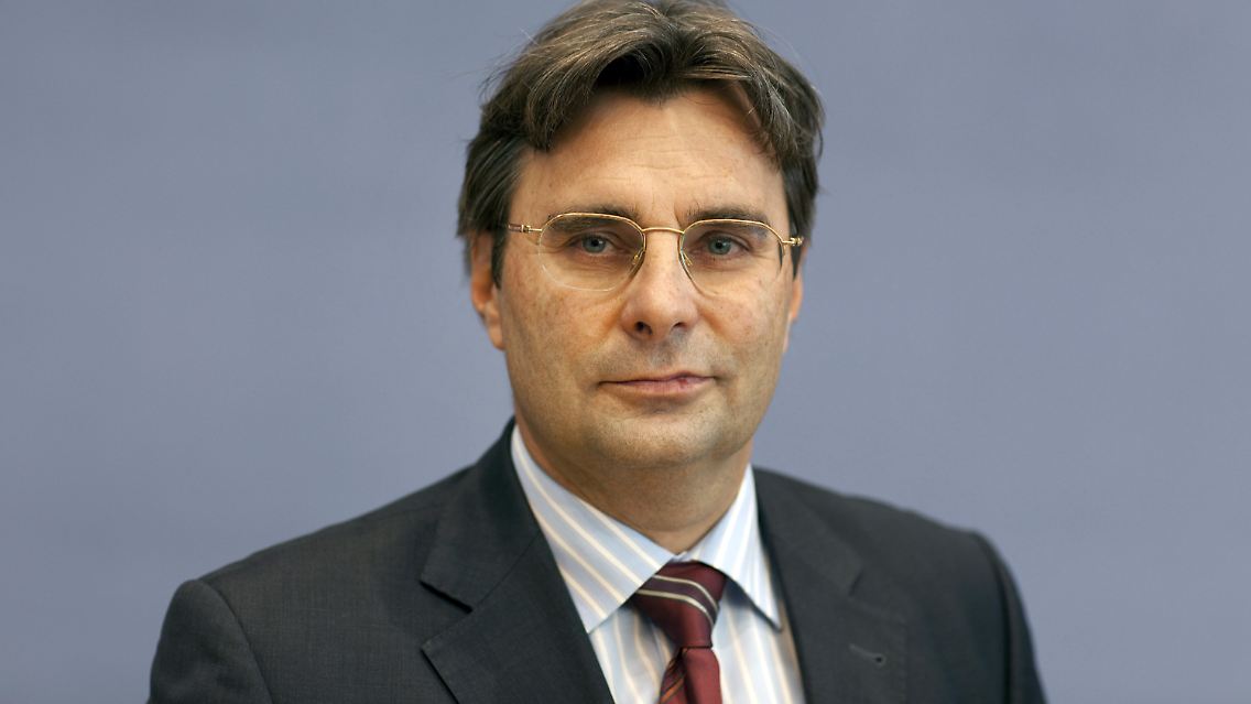 2ucb0838.jpg