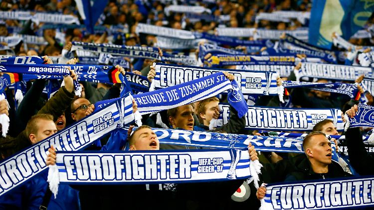 Hoch die Schals!