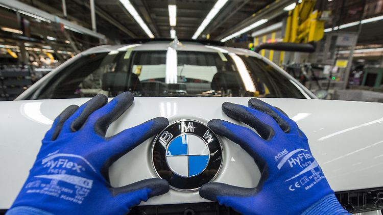 BMW verzeichnet mit 1,82 Milliarden Euro erneut einen Quartals-Rekordgewinn. 