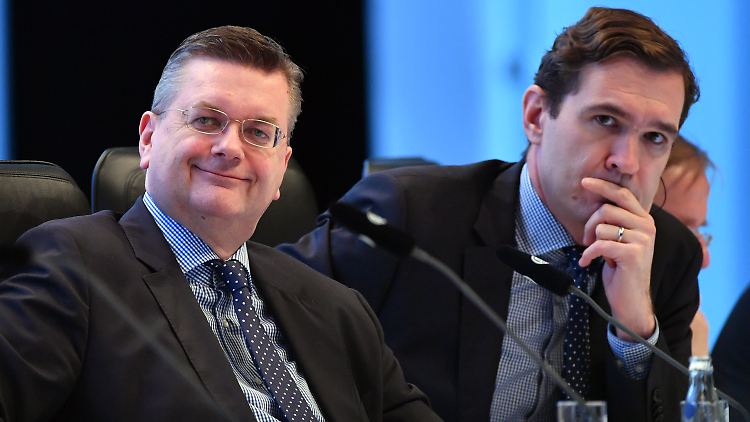 Reinhard Grindel wurde bis 2019 im Amt bestätigt.