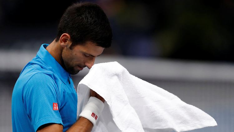 Nr. 1 auf Abruf: Novak Djokovic droht der Sturz vom Tennis-Thron.