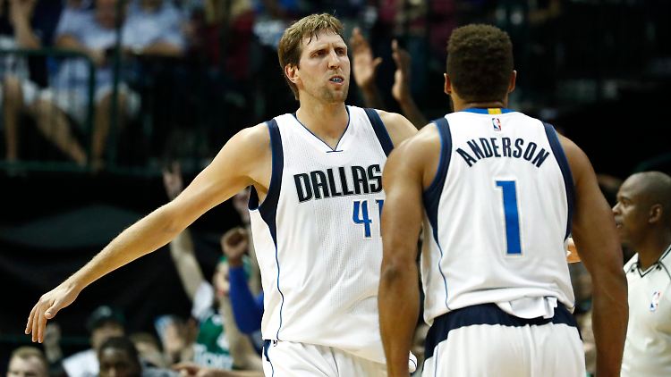 Dirk Nowitzki wird wohl eine Woche pausieren müssen.