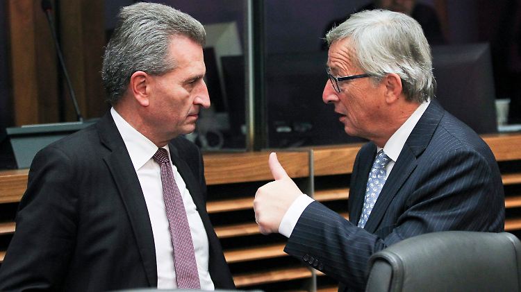 Rüffel vom Chef: Jean-Claude Juncker (r.) will nicht, dass Günther Oettinger "gewagten Eingebungen" folgt.