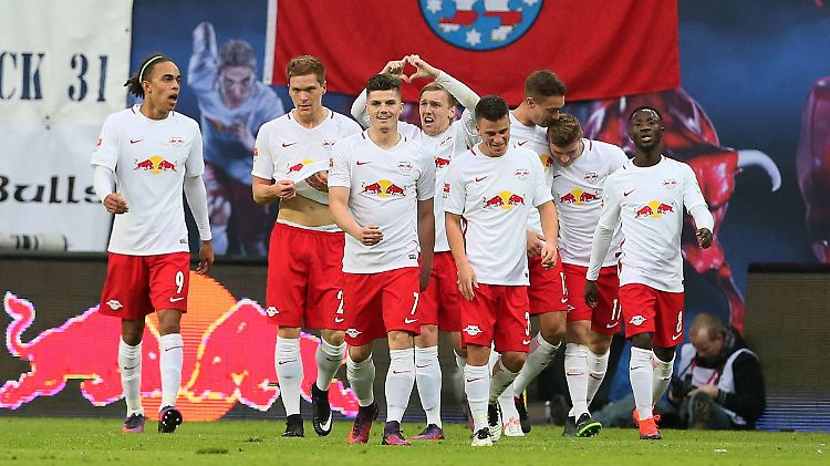 Punktgleich mit dem Branchenführer: die Rasenballsportler aus Leipzig.