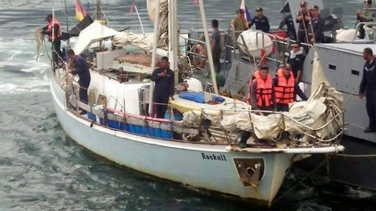 Die philippinische Marine stellt das Boot mit deutscher Flagge nahe des Sulu-Archipels sicher.
