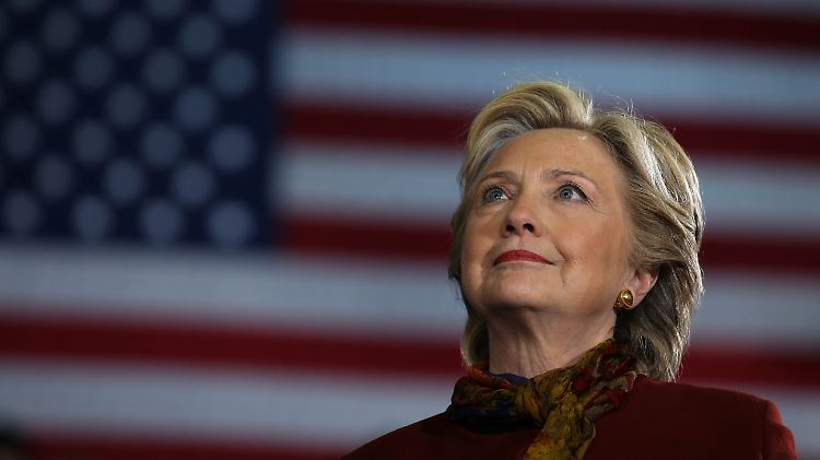 Hillary Clinton, von 1993 bis 2001 First Lady der Vereinigten Staaten, ist seit vier Jahrzehnten in der Politik aktiv.
