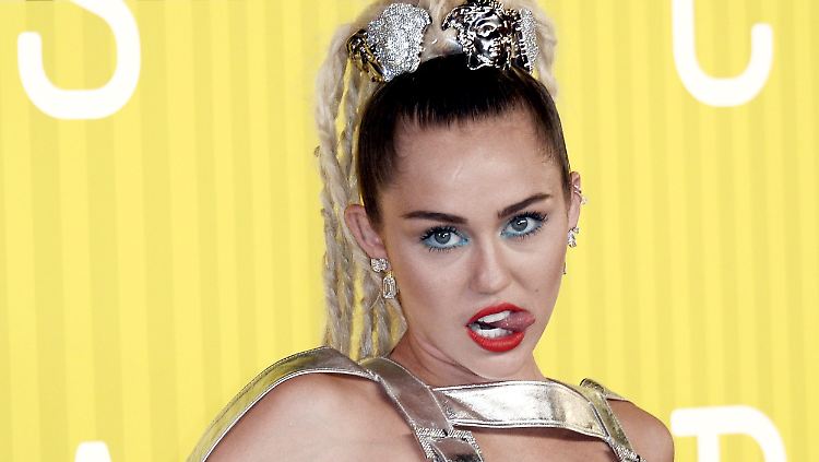 Miley Cyrus ist das jüngste Promi-Opfer eines Hackerangriffs: Nacktfotos von ihr landen im Netz.