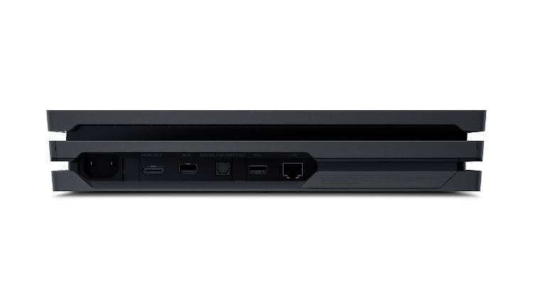 PS4 Pro hat auf der Rückseite einen zusätzlichen USB-Eingang.